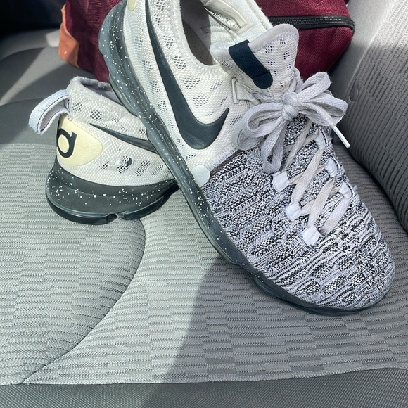 KD 9 - Picture 2 of 3